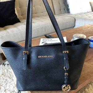 Michael Kors Jet Set Travel Tote
